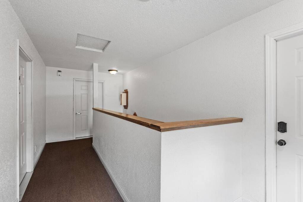 Tranquil 2Br Apt Mpls - 8075 Apt 3 Minneapolis Luaran gambar